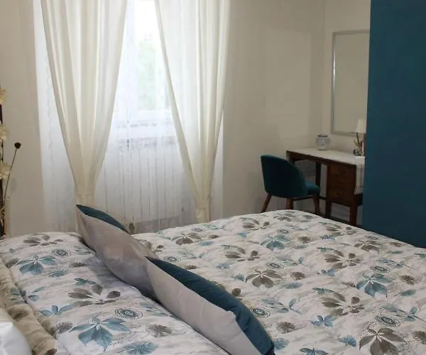 Leopolda Apartament *